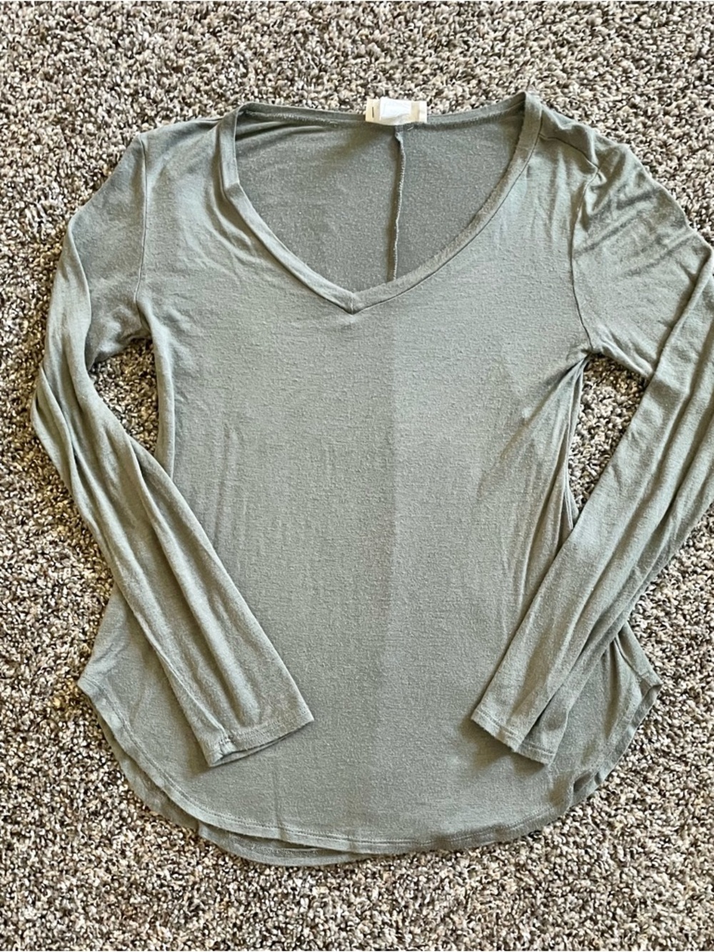 Lightweight Olive Green V-Neck Long Sleeve Top Size XS